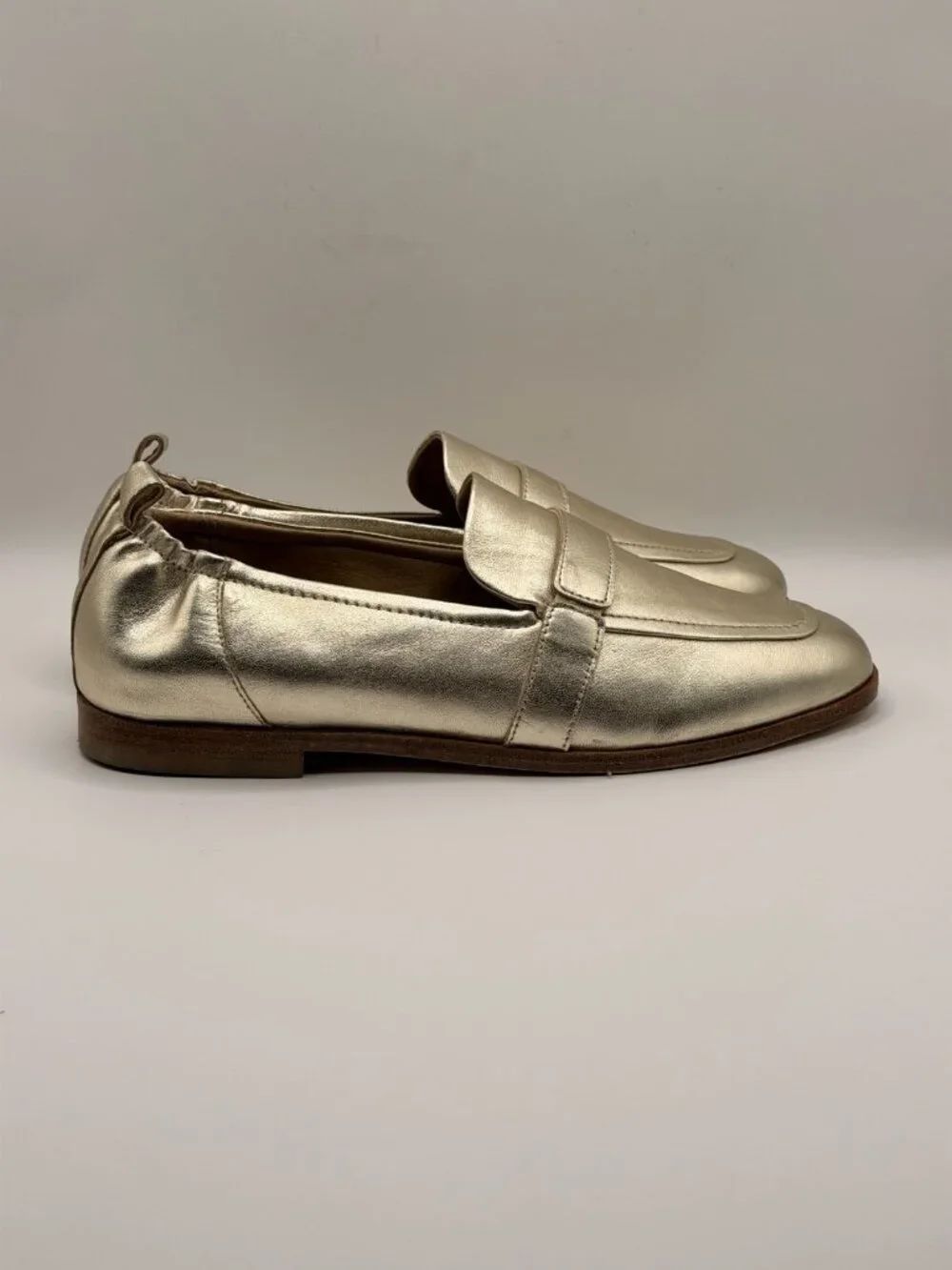 Andre Assous Womens Cedar  Gold Metallic Leather Loafer Sz 8